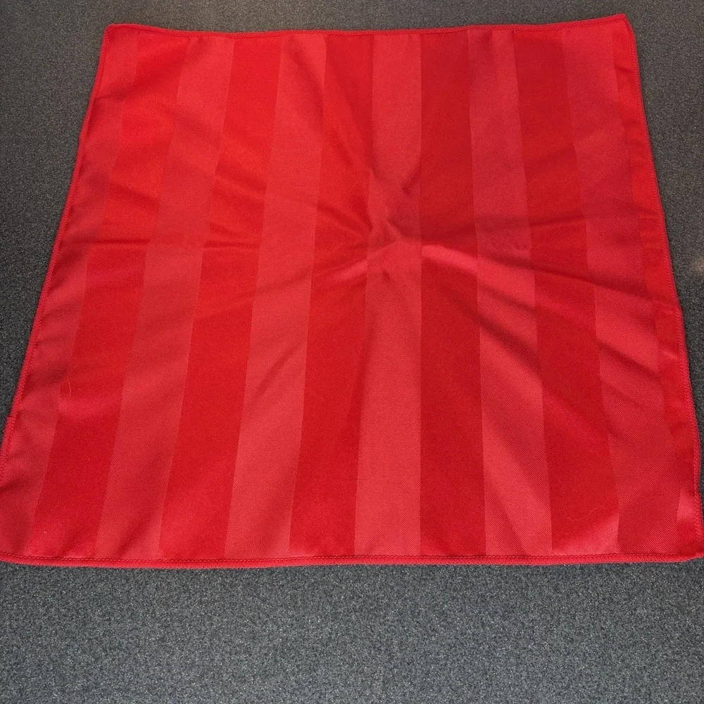 Christmas Red Napkins with Green Rings Dinner‎ Party 16x17 Crisp Linens Holliday